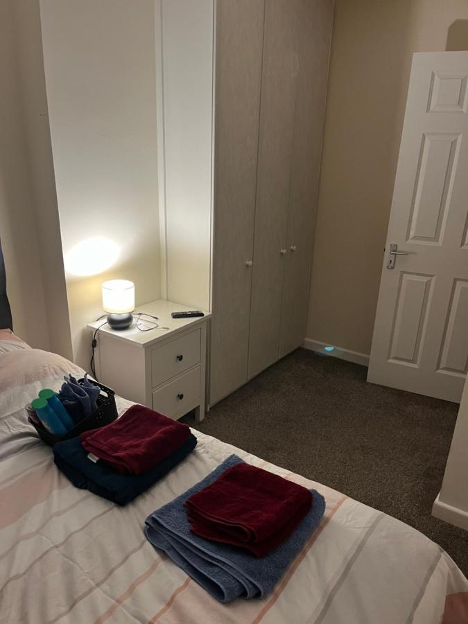 Apartamento 2 St Judes Court D24H1X4 Students Only Dublín Exterior foto